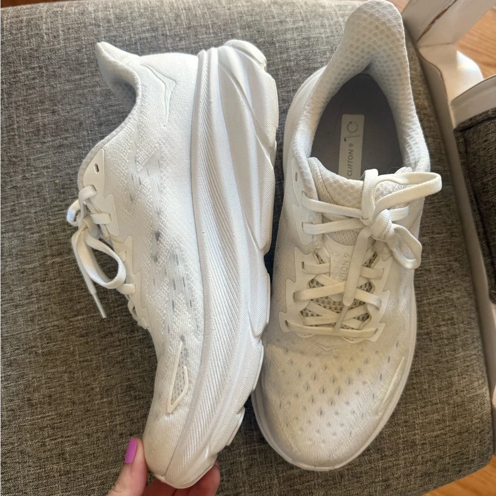 White Hoka Clifton 9 - Womens - Picture 2 of 10